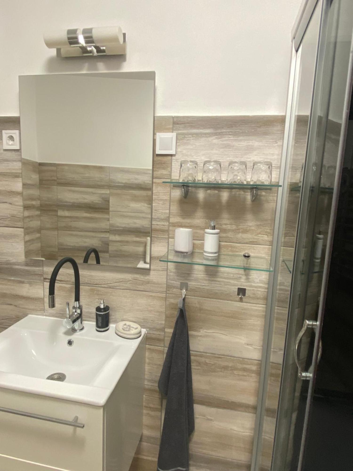 Villa Lipi - Home Away From Home Balatonszemes Bagian luar foto